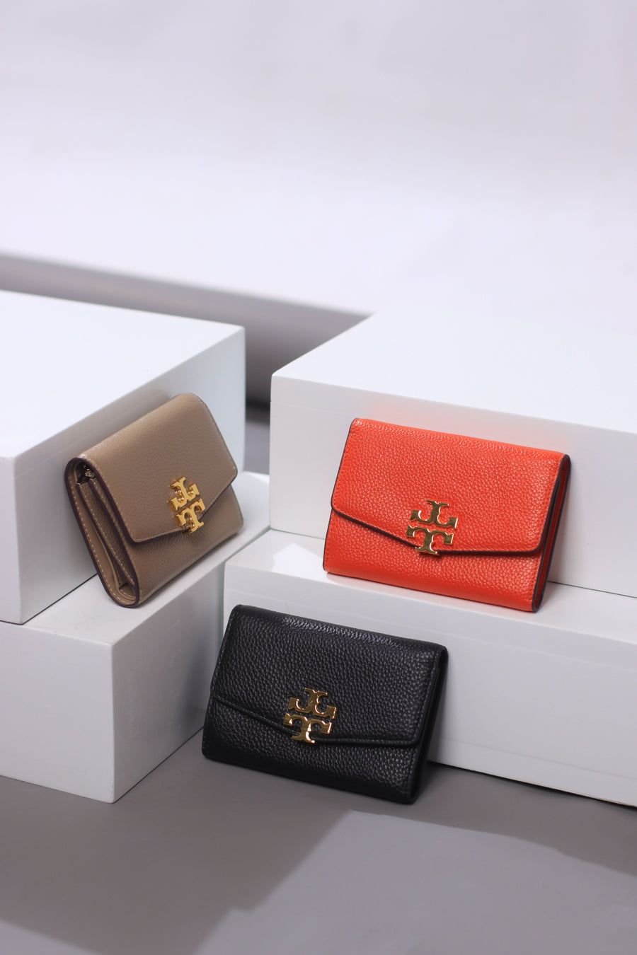 Aria Continental Wallet luxury product image